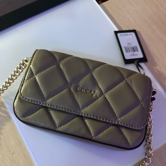 DKNY Crossbody/Sling Bag - Picture 1 of 1